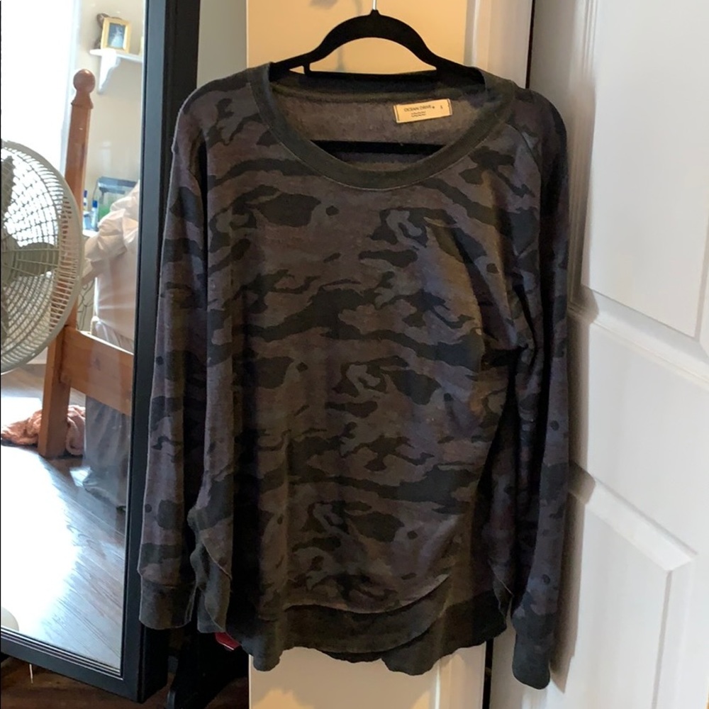 Long sleeve shirt